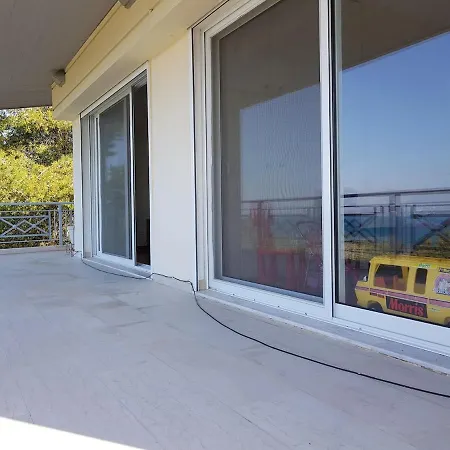 Beachfront House 35min From Athens *