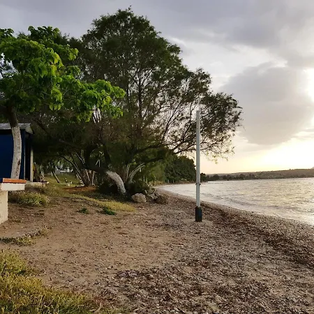 Beachfront House 35min From Athens Villa
